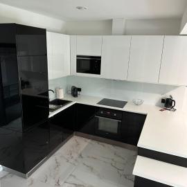 Apartament 2 z ogródkiem، فندق في Sieniawa Żarska