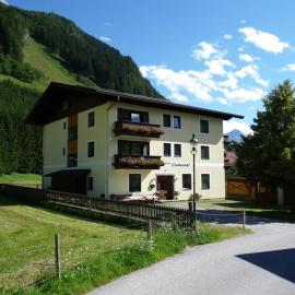 Lindenhof**, Pension, hotel in Rauris