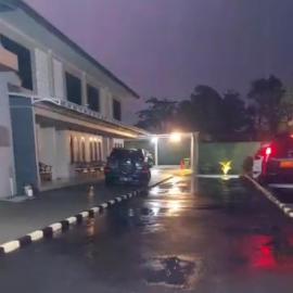 Family Guest House, מלון בSumedang Utara