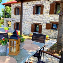 Cosy lake house, μια ανάσα πριν τη λίμνη