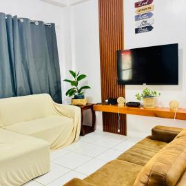 2BR Apartment in Candon City, hotel em Darapidap