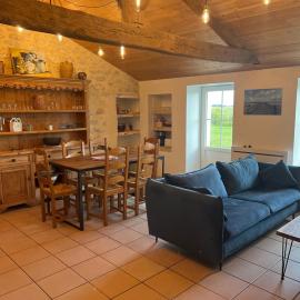 L ETANG DES VACANCES Maison de charme au cœur des marais pour 6pers, hotel a Bouin