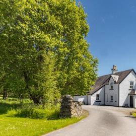 Loch Tay, Estate House with Panoramic Vistas, hotel in Lawers