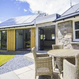 Wishing Well Cottage at Loch Tay and Hot Tub, Hotel in Lawers
