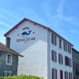 Hostel Demain c'est loin, hotel u gradu Andej