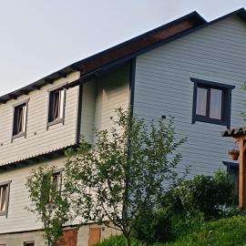 Saduba Pushkarivchyk, hotel in Yablunytsya