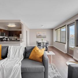Boutique DCA Unit-Sleeps 7-Free Parking-Great Spot, hotel in Arlington