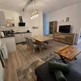 Neu renovierte, komplett ausgestattete Ferienwohnung mit 2 Schlafzimmern