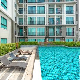 Zcape 1 Condo Cherngtalay Thalang Gym pool Wifi Netflix Walk to All, hotel in Ban Thalat Choeng Thale