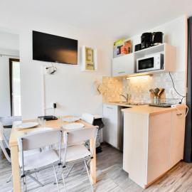 Appartement spacieux près des pistes, Bernex, ξενοδοχείο σε Bernex
