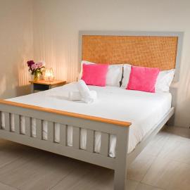 Bois Mapou Self Catering Apartments Unit 204, hotel in Rivière Noire
