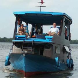 Orangutan Borneo Tour Tanjung Puting、パンカランブーンのホテル