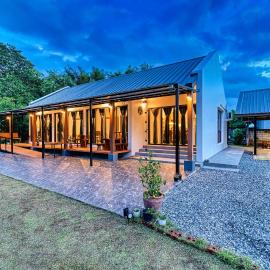 Nan Homey Space น่านโฮมมี่สเปซ, hotel u gradu 'Nan'