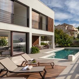 Villa Remi, hotell i Sumartin