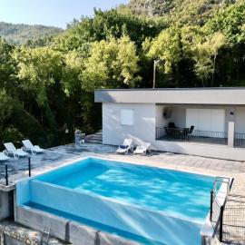 Hillside Lodge Roza - Private Pool Villa Mostar, hotel en Mostar