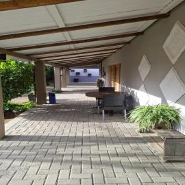 Featherhouse: Colesberg şehrinde bir otel