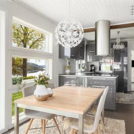 Charming Seaside Home with Fjord Views, hotel di Asker