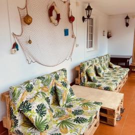 Beachfront Surf & Holiday House, Charming & Quiet, hotel in Valdoviño