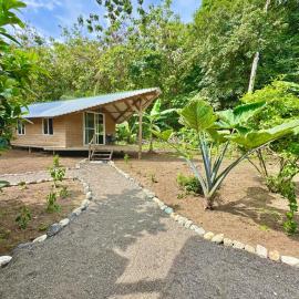 Hibiscus House Nuquí, Hotel in Nuquí