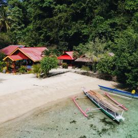 Pondok Lestari Kadidiri, hotel a Batudaka