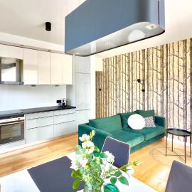 My Happy Home - Rodzinny Apartament przy Parku、レダのホテル
