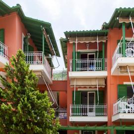 Georgakis George Rooms
