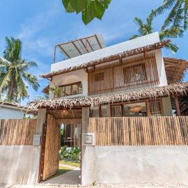 La Luna Villa Siargao - Entire 3BR Villa w Plunge Pool & Rooftop