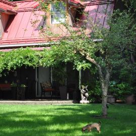 Garden House, hotell i Courtenay