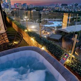 Downtown Floreasca Penthouse w Jacuzzi&Terrace