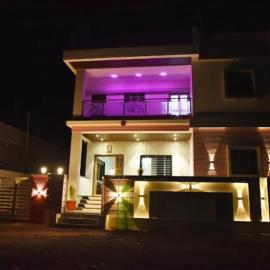 Atharv Guest House, hotel a Akalkot