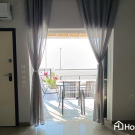 C&K Beach Bungalow, hotel u gradu Halkida