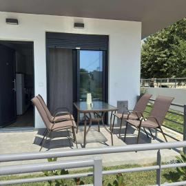 Xenia's Resorts, hotell sihtkohas Ofrínion