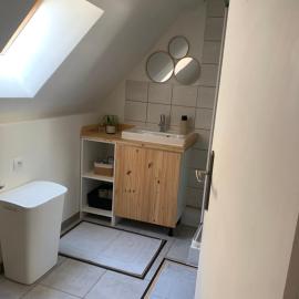 Viesnīca Agreable Logement à Aubusson hypercentre, parking gratuit à proximité pilsētā Obisona