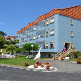 Apartamentos Montalvo Playa, hotel in Montalvo