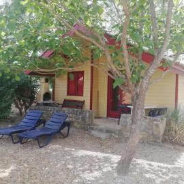 Chalet #13, 4 Pers, Domaine De Ribiere, hotel en Grospierres