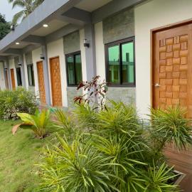 Lalies Inn, hotel en Batuan