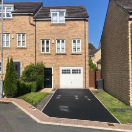 Entire 3 bedroom deluxe house, hotell i Cleckheaton