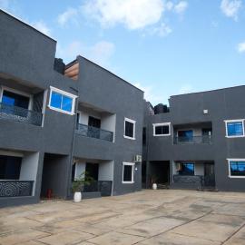 Tway Apartments, hotell i Ilorin