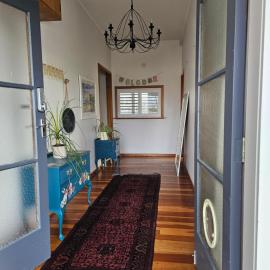 Turret House، فندق في Featherston