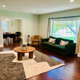 Raleigh Retreat with Pool Table, Grill & ADA Bath, hotel sa Zebulon