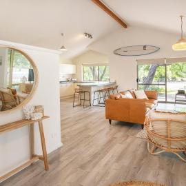 Beachfront Haven, Boat parking, hotel in Vasse
