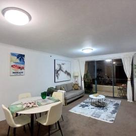 Casa Blanca Haymarket, self check in, great location, pool spa