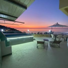Villa sul tramonto, hotel Castel di Tusában
