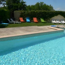 Chambres d'Hôtes Chez Cécile à Lagnes, Hotel in Lagnes