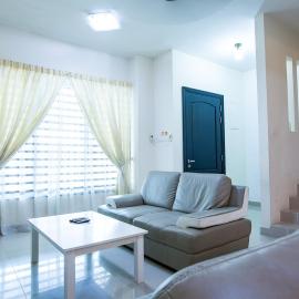 Spacious 4BR Double Storey Home Balik Pulau, Hotel in Balik Pulau