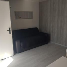 F1 meublé indépendant, hotel in Chambray-lès-Tours