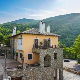 Nikolaou House, hotel u gradu Cagarada