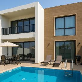 Luxury Villas with Beach Access by VB Homes, Hotel in Ra’s al-Chaima