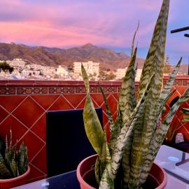 Costa Suri Casa, hotell i Nerja