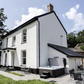 Devon Hot Tub Retreat, hotel v destinaci Bideford